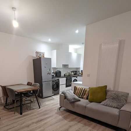 Contemporary Double Ensuite Room 伯明翰 外观 照片